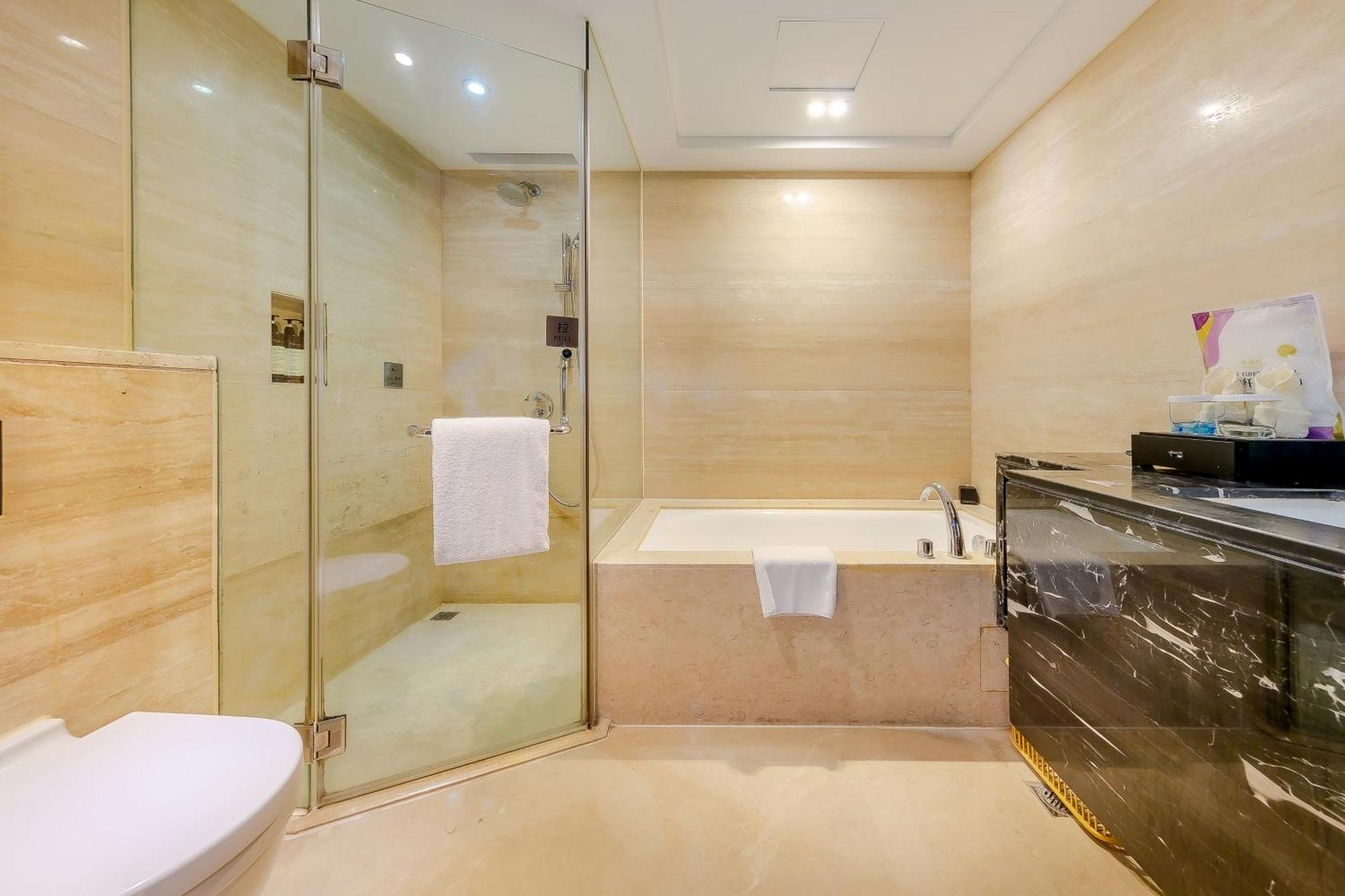 Celebrity Upper Class Hotel Chengdu Esterno foto