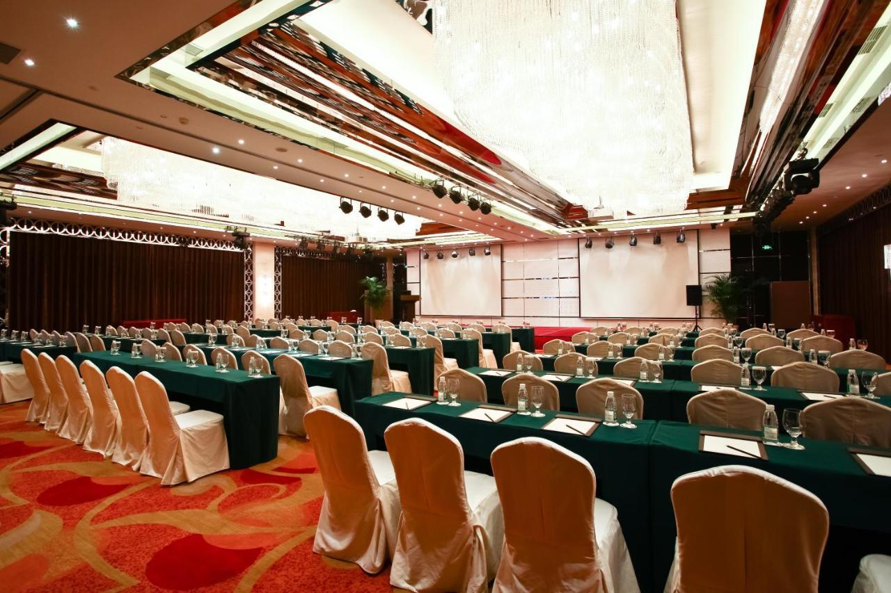 Celebrity Upper Class Hotel Chengdu Esterno foto