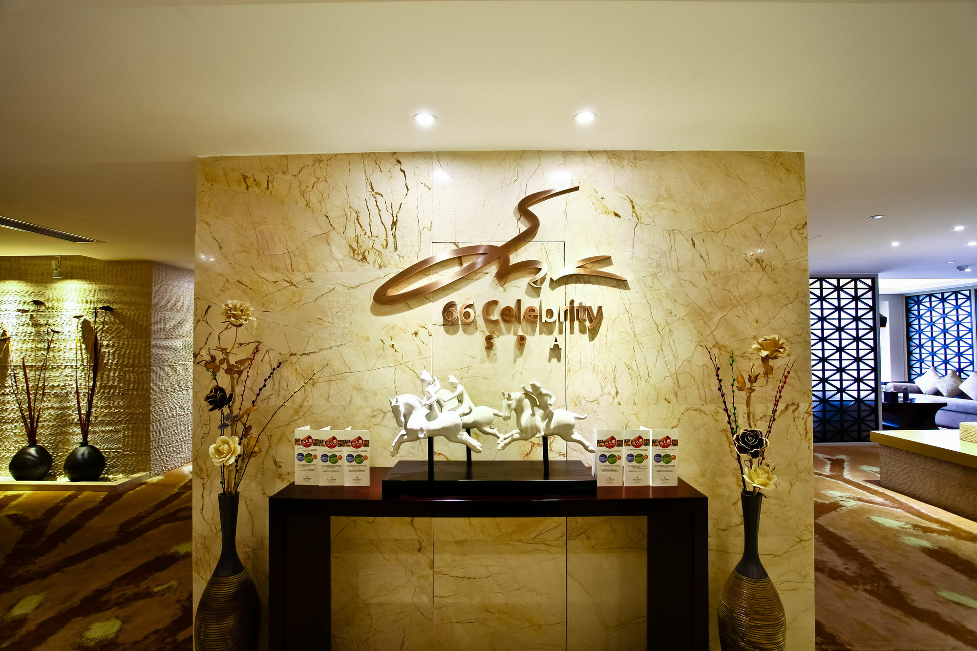 Celebrity Upper Class Hotel Chengdu Esterno foto